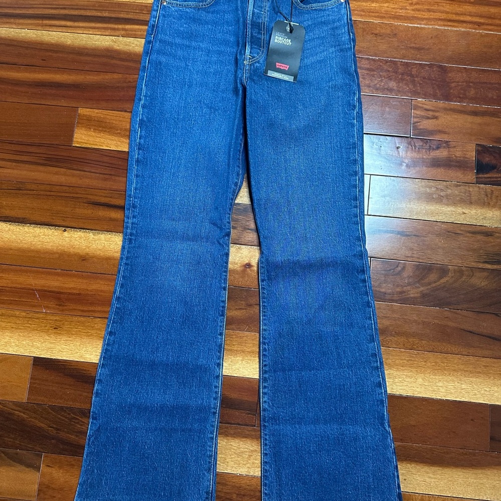 NWT.  Classic Rib Cage Boot Cut